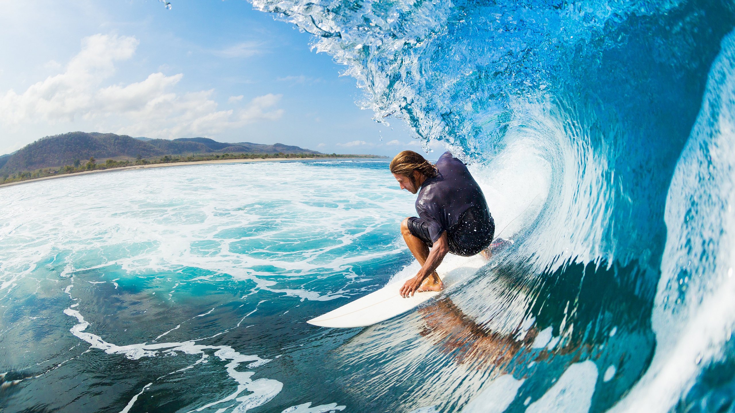 德甲强队攻防俱佳，精彩瞬间频繁出现，德甲强吗